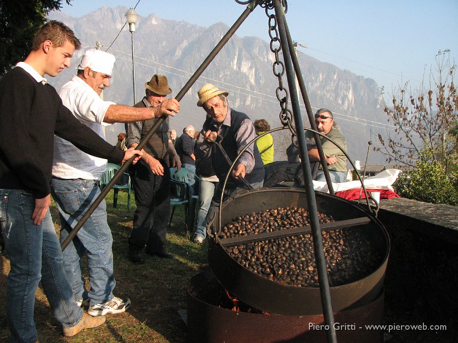 sagra-strachitunt 114.jpg - Pronte per essere...servite